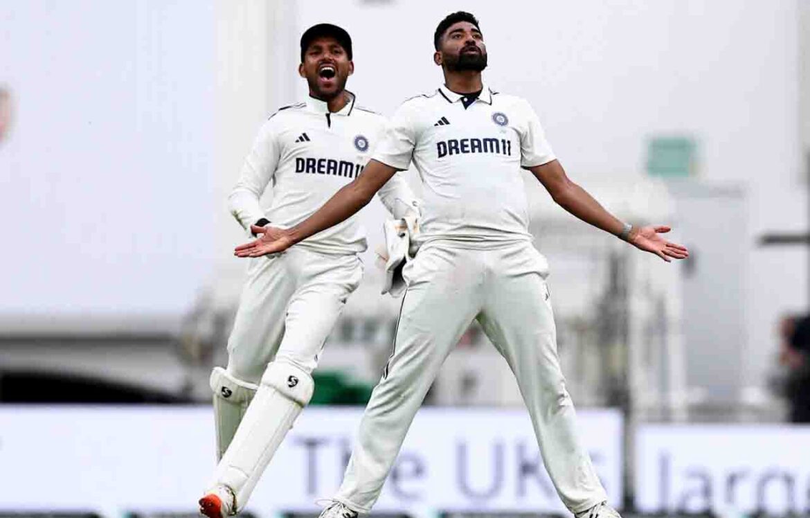 मोहम्मद सिराज भारत को इंग्लैंड के खिलाफ 6 रन से जीत दिलाने के बाद जश्न मनाते हुए